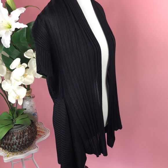 Miroa Black Short Sleeve Open Front Drape Cardigan - Picture 7 of 9